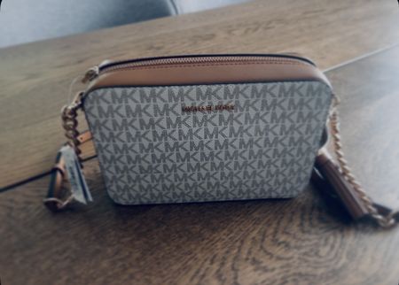Neuwertige Michael Kors Handtasche, jetzt für den Sommer!