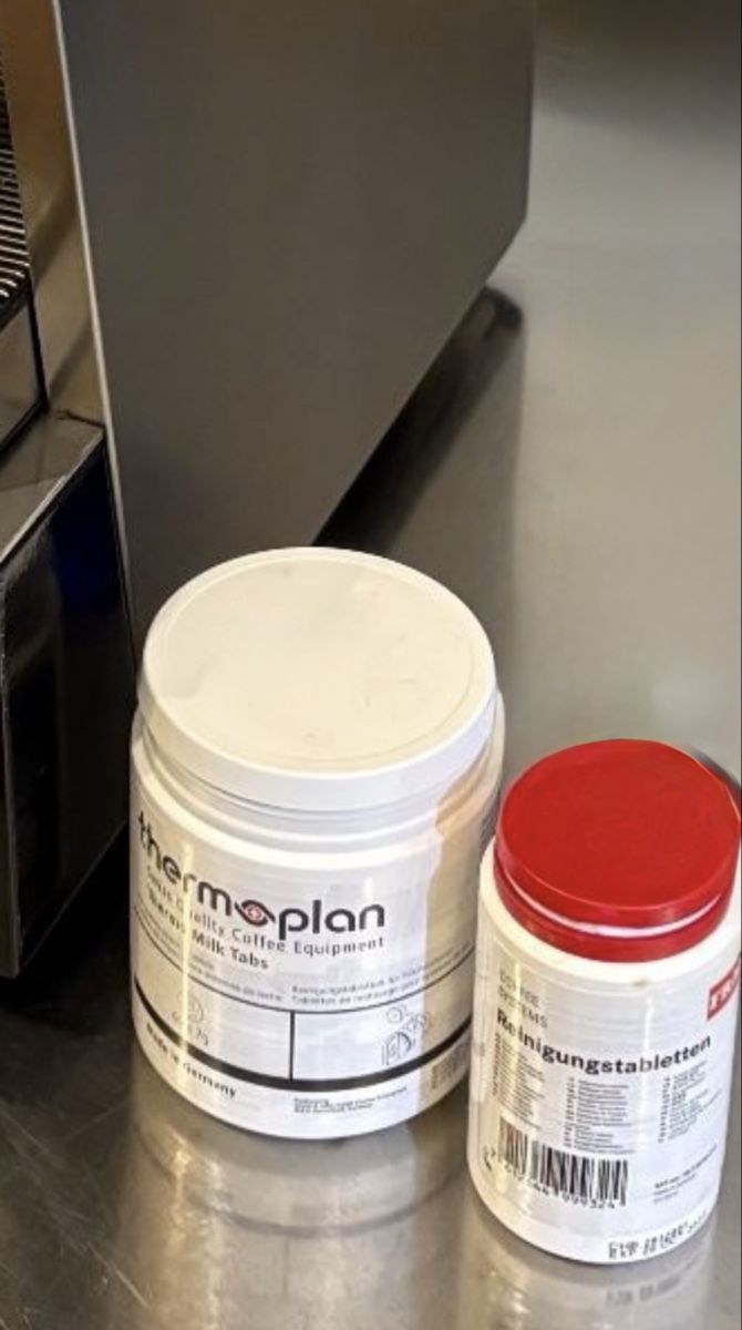 Thermoplan Kaffeemaschinen & Espressomaschinen: Profi-Kaffeemaschine  – Gebraucht aus Romanshorn von B.abduli 2