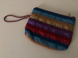 Süsses Necessaire Täschli mit bunten Streifen, Top!