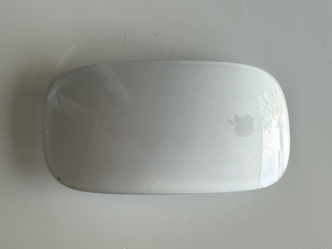Apple PCs: Apple iMac 24” 2023 M3 8Go RAM 256Go – D'occasion à Neuchâtel par Chirpz79 5