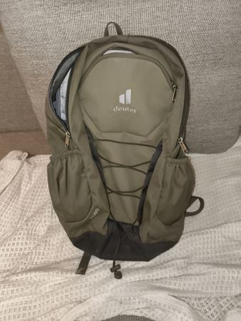 Rucksack Deuter olivgrün guter Zustand