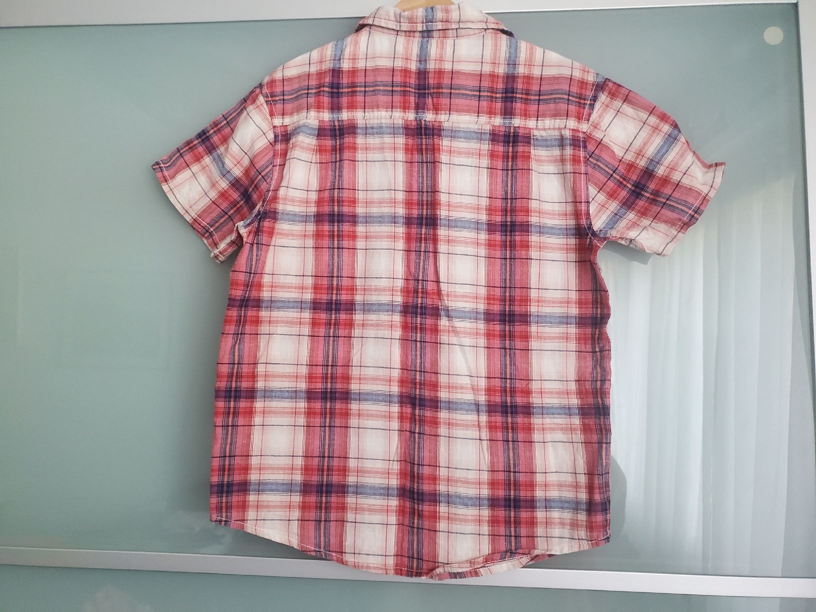 Chemises, T-shirts & Polos: Hemd kurzarm 140 – D'occasion à Frauenfeld par BeneFull 2