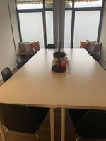 Besprechungstisch bestehend aus 4 einzelnen Tischen (75x150)