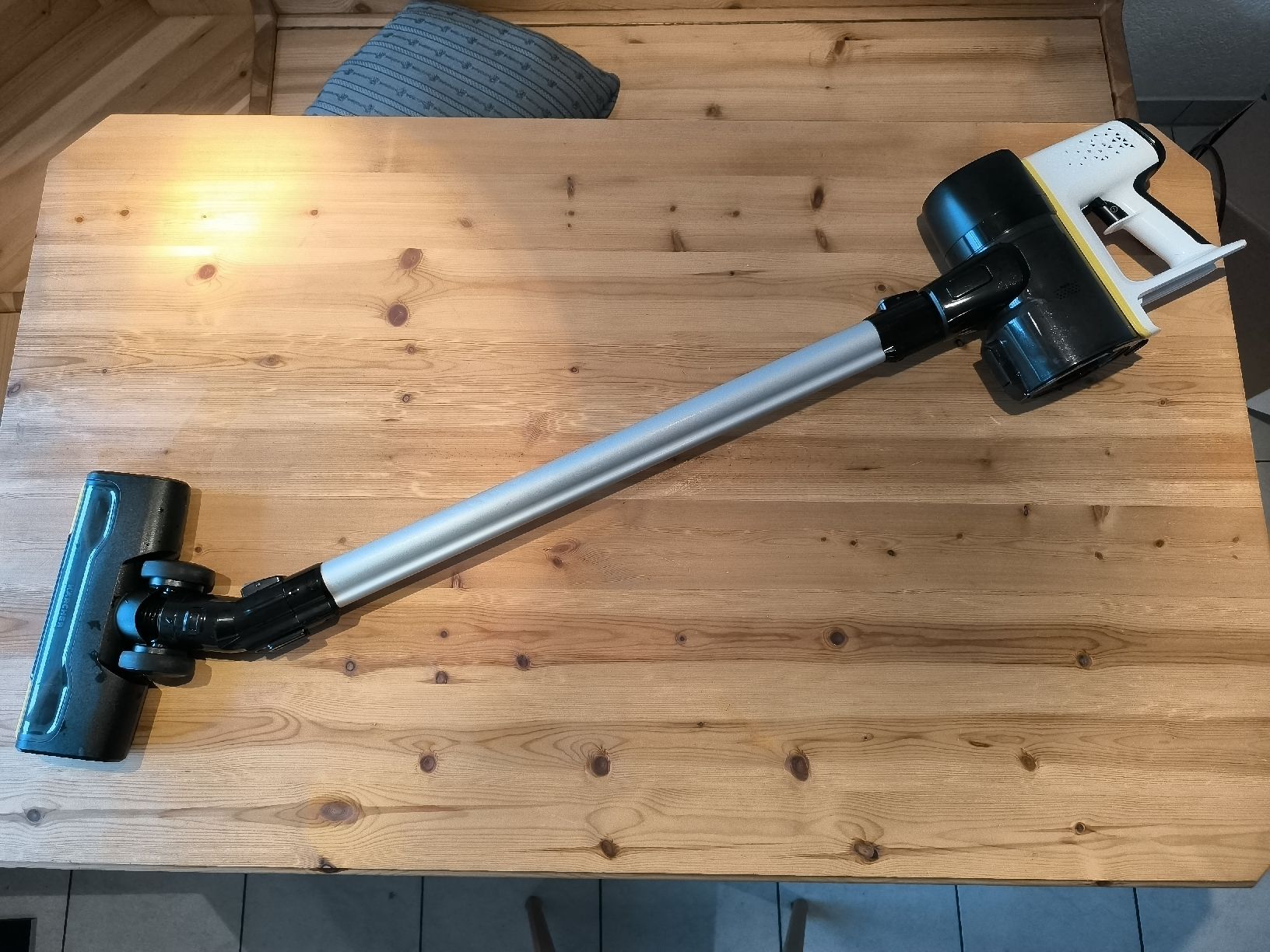 Kärcher Aspirapolveri & Accessori: Kärcher VC6 akkustaubsauger – Usato da Schmitten FR venduto da alain.k