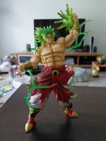 Incroyable figurine de Broly - Dragon Ball Z