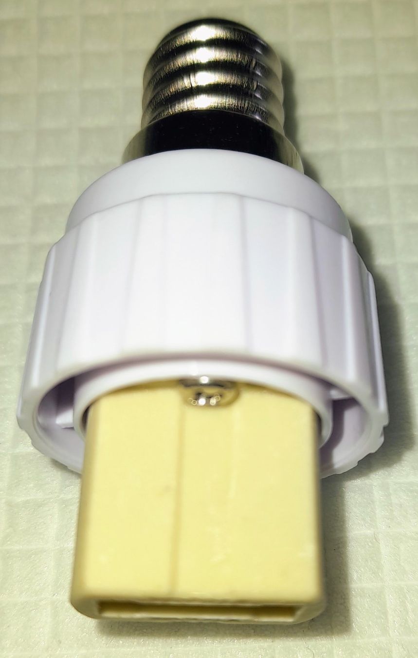 Unità & Adattatore: E14 zu G9 Adapter - Lampenadapter – Nuovo e nell'imballaggio originale da Zürich venduto da Zurich 3
