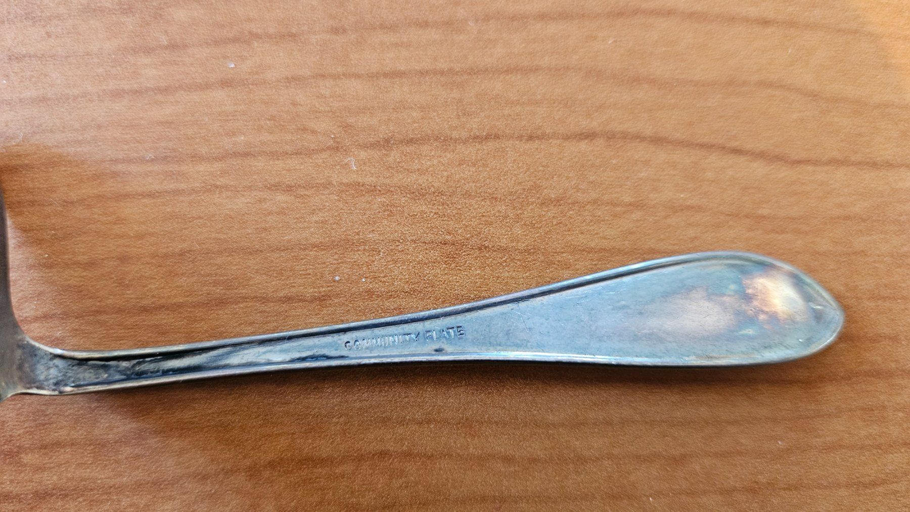 Cucchiai: Cucchiaio d'epoca in metallo per bambini – Usato da Melano venduto da H-Sara 1