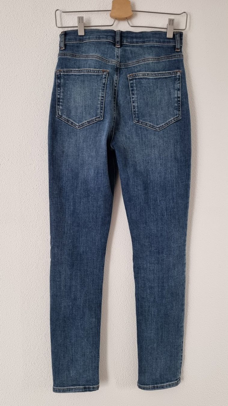 Reformation Jeans: Jeans straight (27) – Nuovo (secondo la descrizione) da Bellinzona venduto da dan_m8pc 1