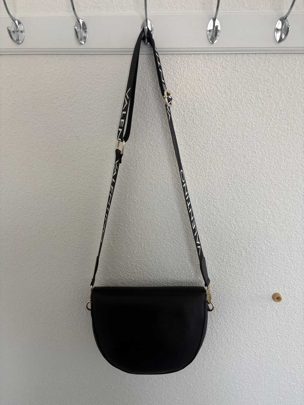 Valentino Borse da donna: Umhängetasche von Valentino – Usato da Sursee venduto da ric_fzx7 1