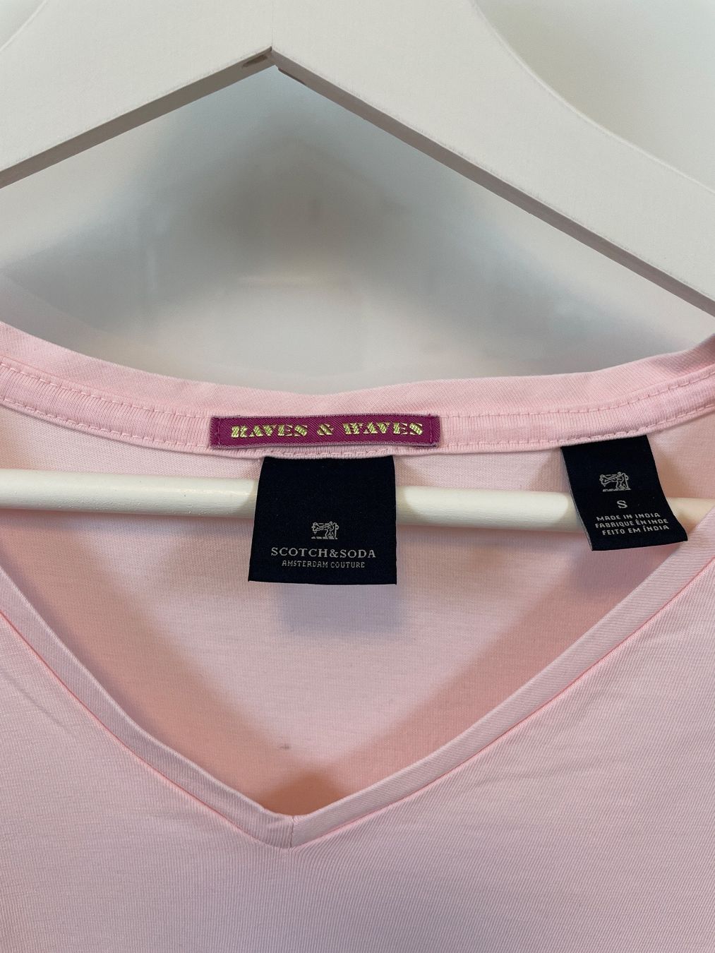 Maison Scotch T-shirt: Scotch & Soda T-Shirt Size S – Usato da Uznach venduto da Player6 1