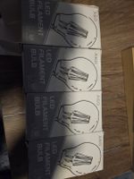 Brandneue LED-Glühbirnen Filament A60, 4 Stück 💡🪅🎄