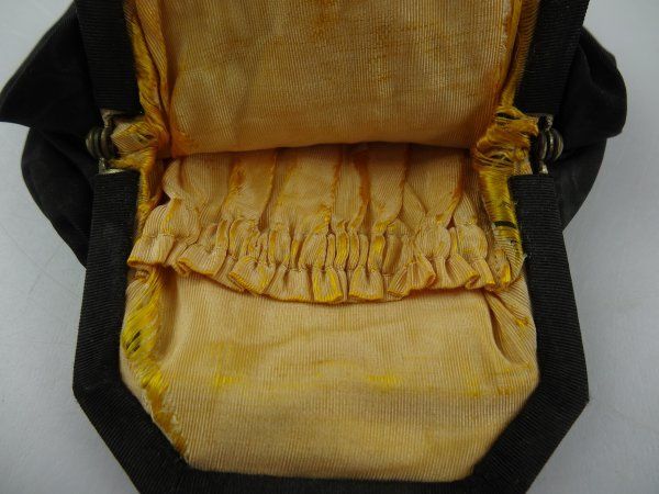 Borse da donna: Elegante Antike Beuteltasche – Usato da Volketswil venduto da brockipfannenstil 5