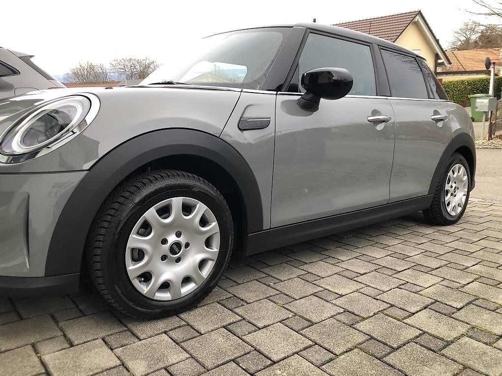 Automobili: À vendre Mini Cooper Camden 5 portes  – Usato da Wallenried venduto da Miguel3011 1