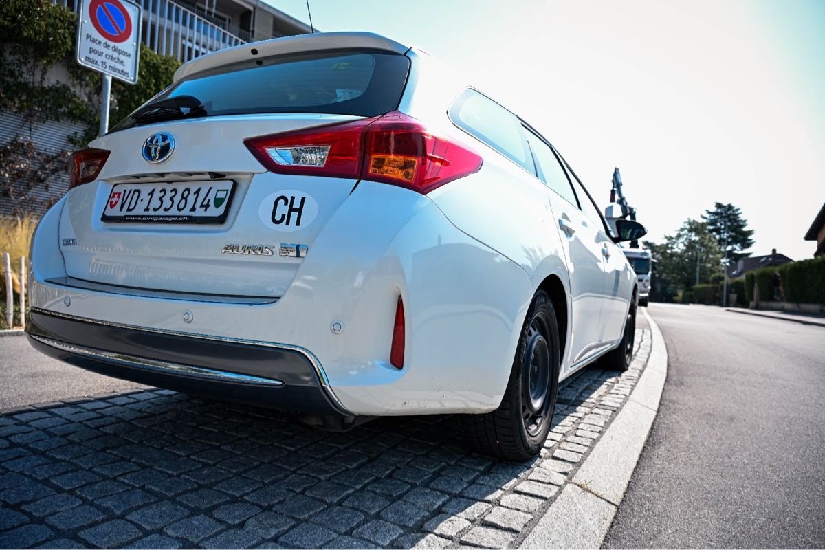 Toyota Autos: Toyota Auris Hybride  – Gebraucht aus Echandens von sou_rd75 3