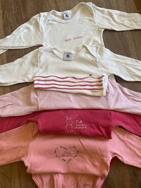 Unterwäsche: 5x Body von Petit Bateau Gr. 86 – Gebraucht aus Bern von Maeuchterli 1