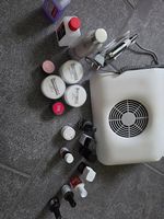 Grosses Nailset zu verkaufen
