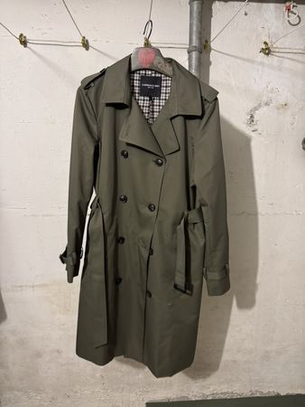 Lawrence Grey Khaki Trenchcoat, Gr. 44, Top Zustand!