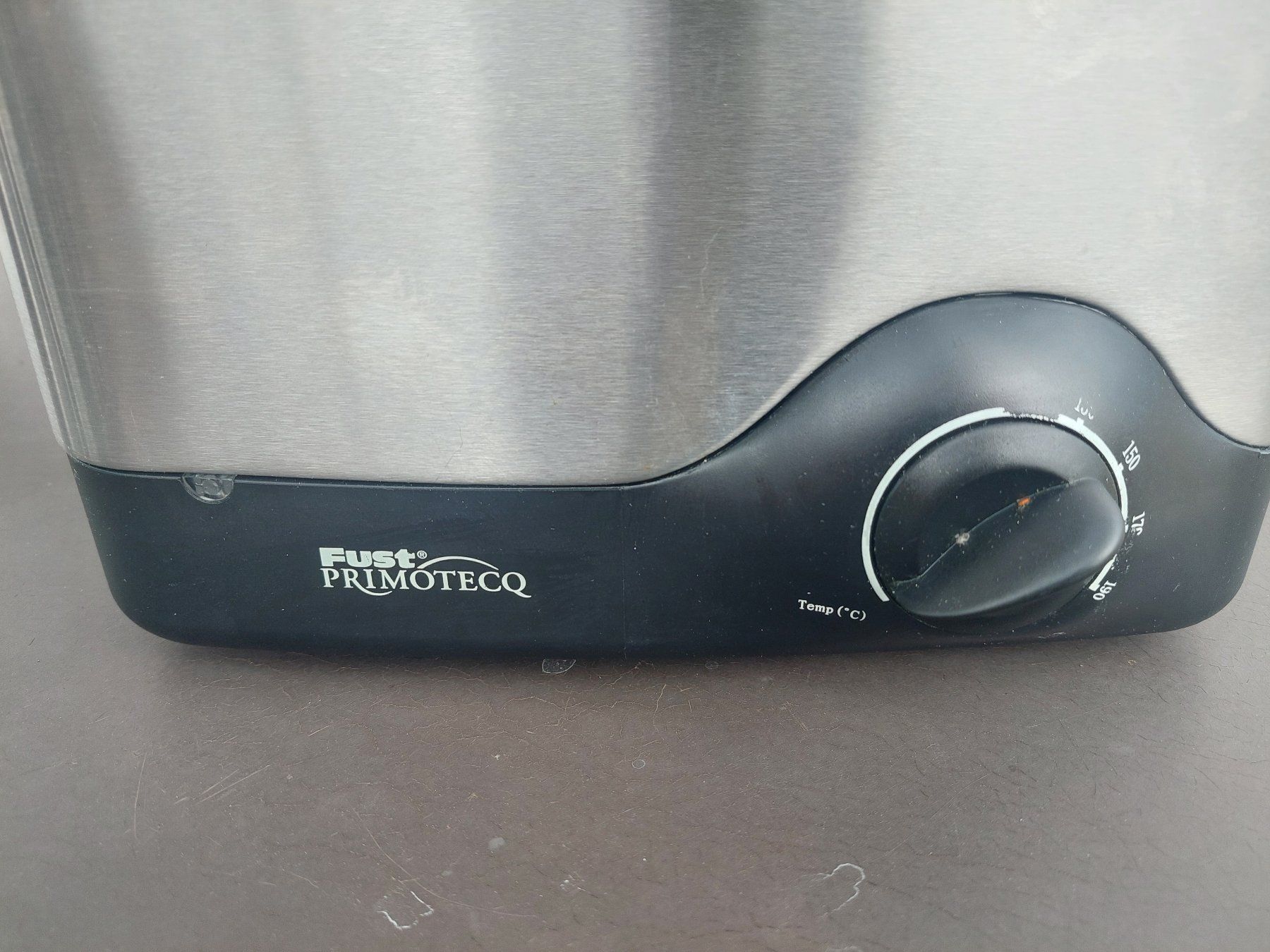 Primotecq Elettrodomestici da cucina: Friteuse mini, ca. 1,3  Liter, ex Fust – Usato da Obfelden venduto da Funke2 2