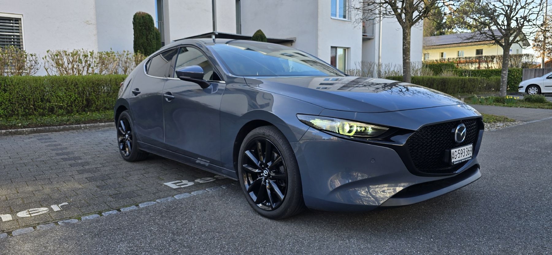 Mazda Autos: Mazda 3 Skyactiv-X M-Hybrid  180 AWD – Gebraucht aus Aarburg von suh_kbn9