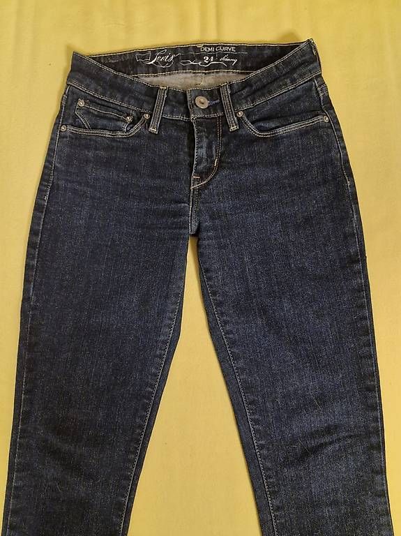 Levi's Jeans: Jeans Levis Curvy skinny – Usato da Giubiasco venduto da bar_r9hz 2