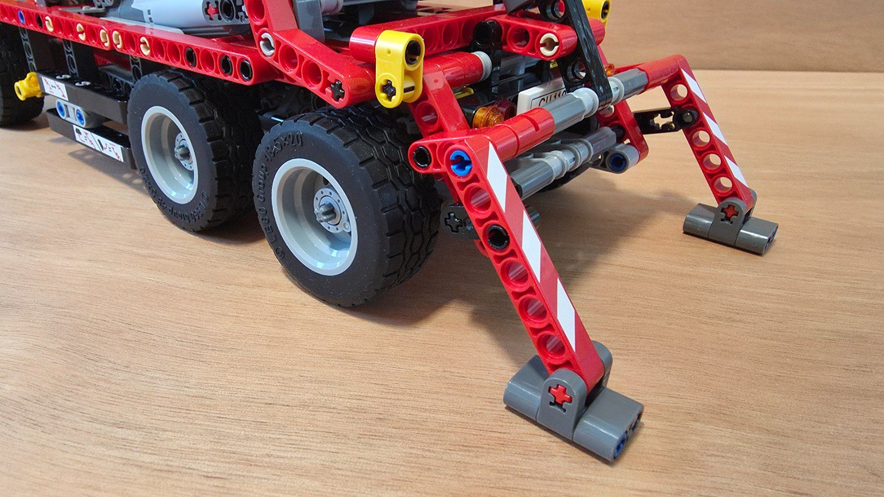 Lego Kit di costruzioni: LEGO Technic 42024 Container-Truck – Usato da Malters venduto da mat_6102 3