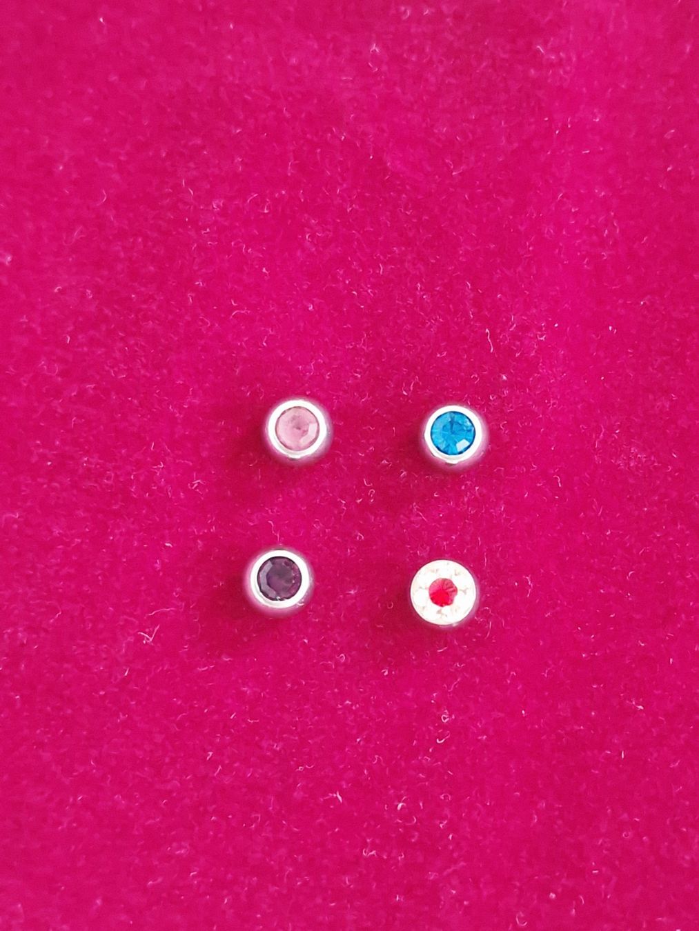 Gioielli per piercing: 4 Stk. versch. Bauchnabel Piercing Verschlüsse – Usato da Hallau venduto da CHACLA 2