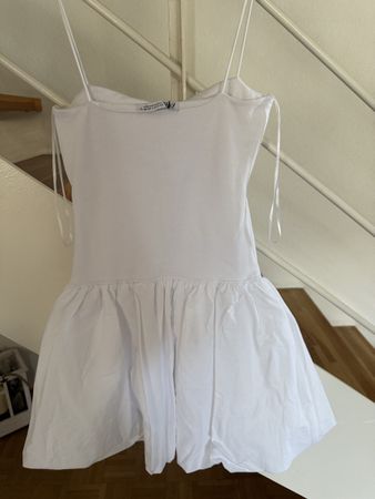 Zara Kleid Neu