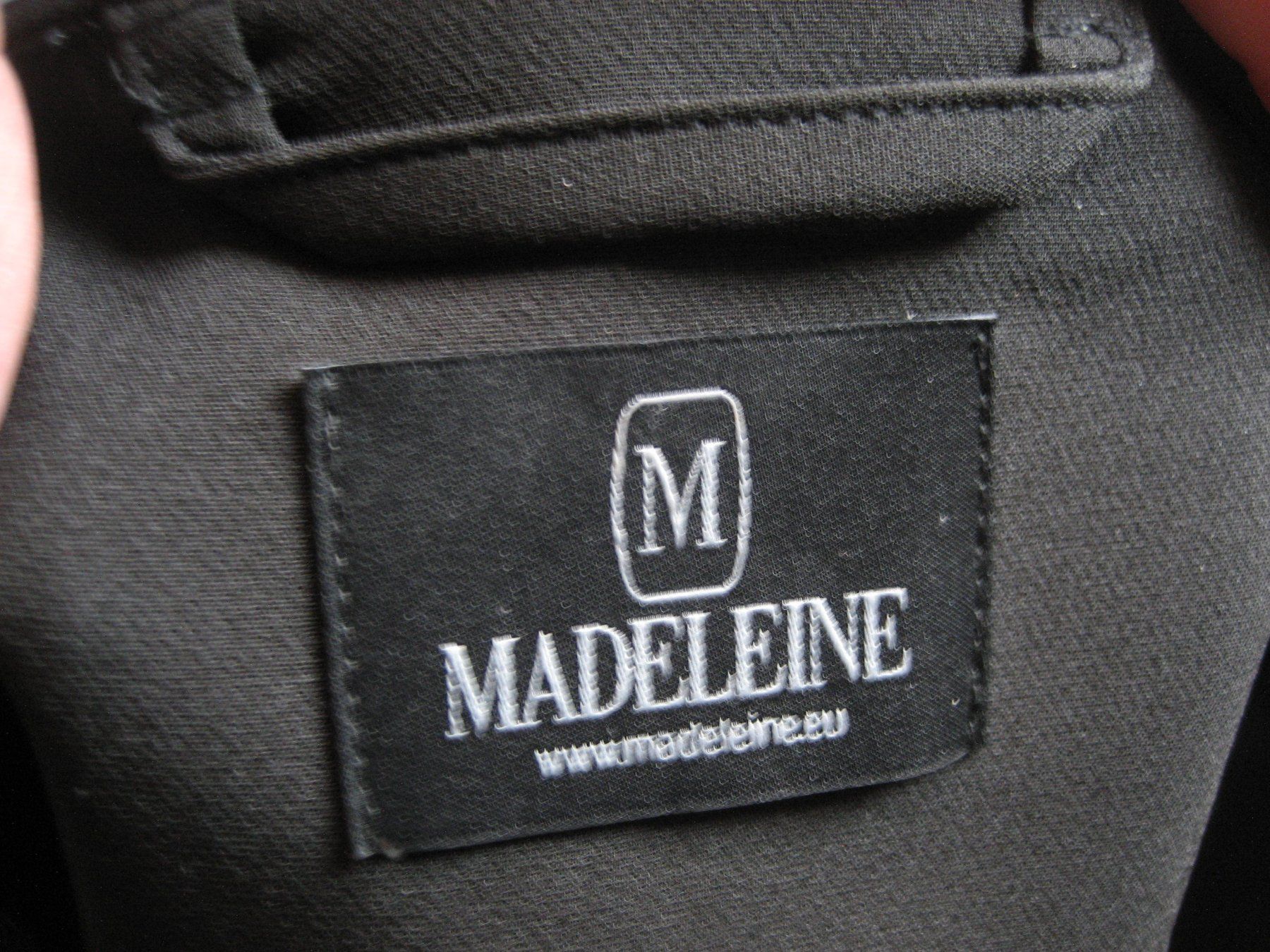 Madeleine Giacche: Veste Madeleine taille 42CH, neuve – Nuovo e nell'imballaggio originale da Delémont venduto da marryb 7