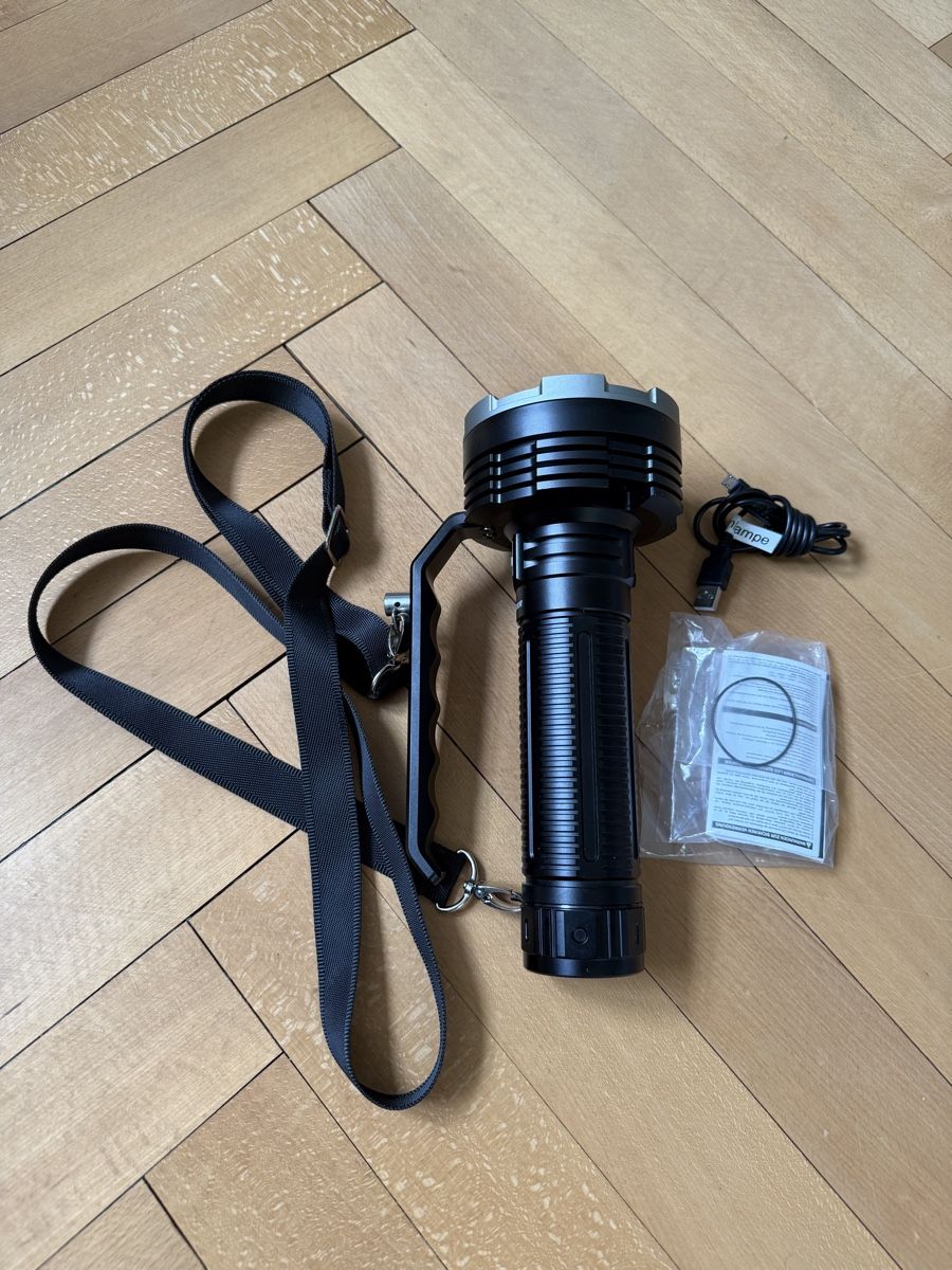 Fenix Lampen: Fenix LR80R LED Suchscheinwerfer / Taschenlampe – Gebraucht aus Zürich von anaseitz 1