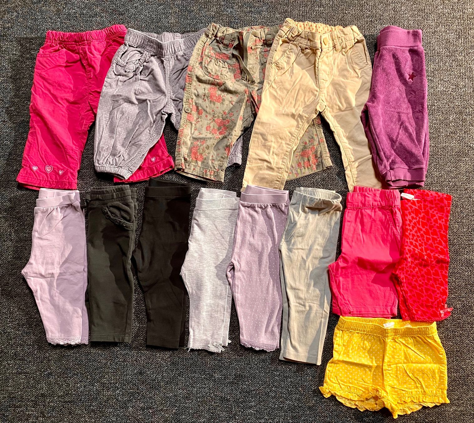 Lotti & Set di vestiti: Grosses Mädchen Kleiderpaket Grösse 68 – Usato da Worben venduto da Teddy112 3