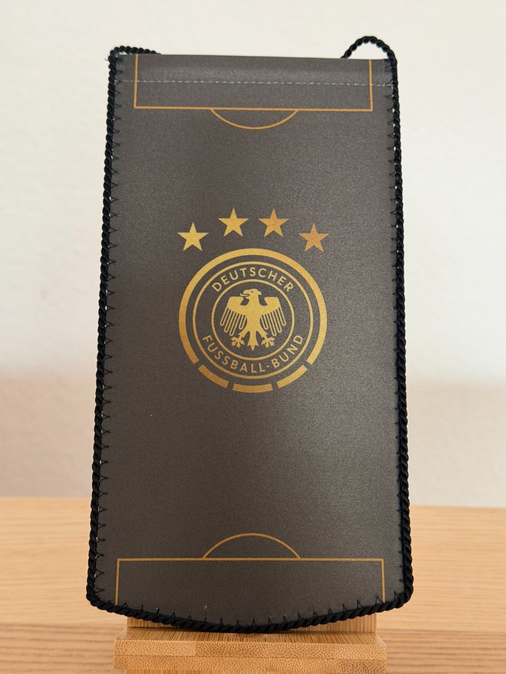Bandiere: DFB Wimpel - Die Mannschaft - schwarz – Nuovo (secondo la descrizione) da Binningen venduto da samorga21