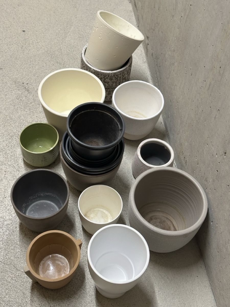 Pots de fleurs: Various Flowerpots – D'occasion à Baden par emi_55vx
