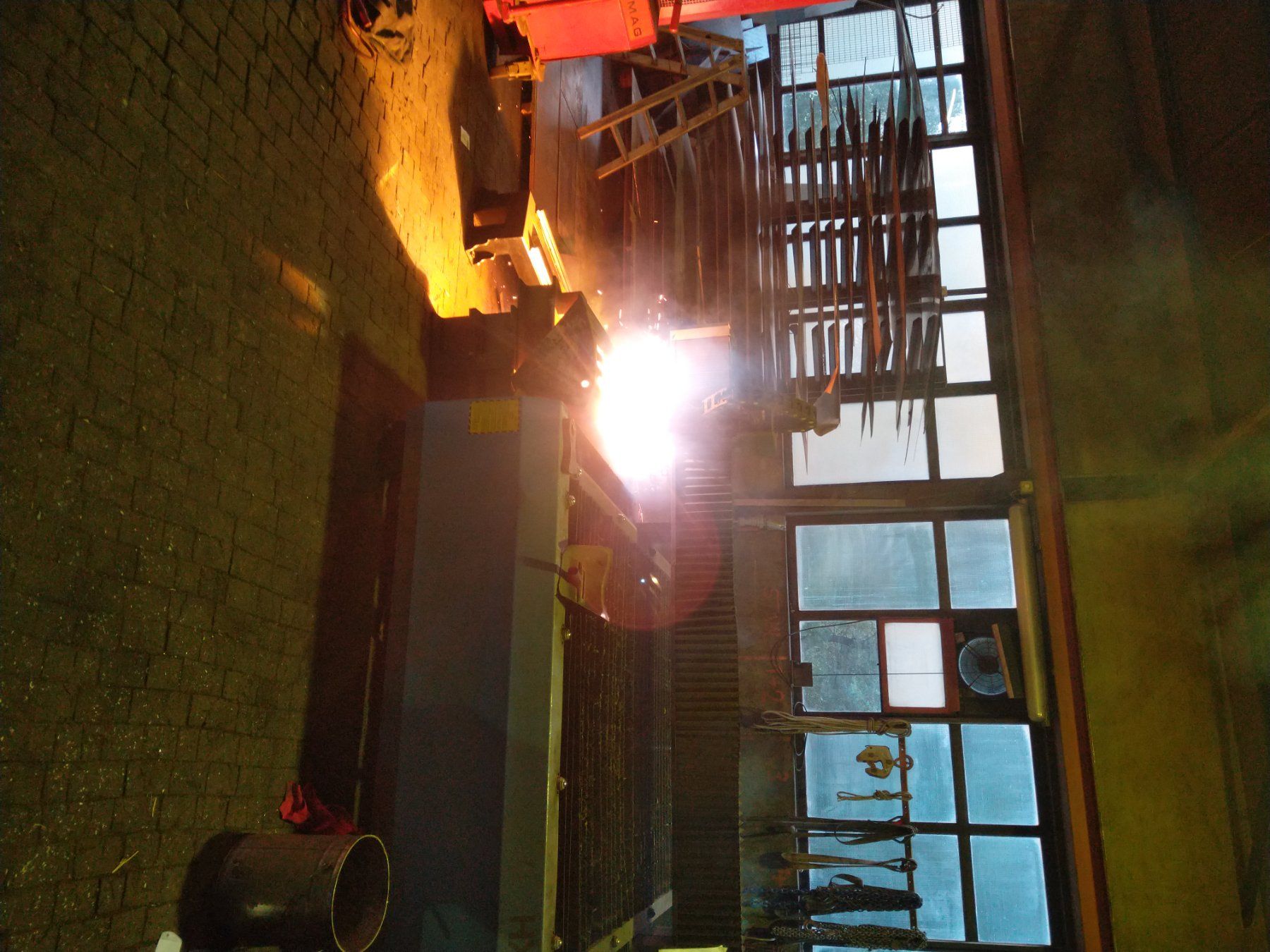 Tutti gli attrezzi: Plasmaschneider cnc – Usato da Sumiswald venduto da Thw1 4