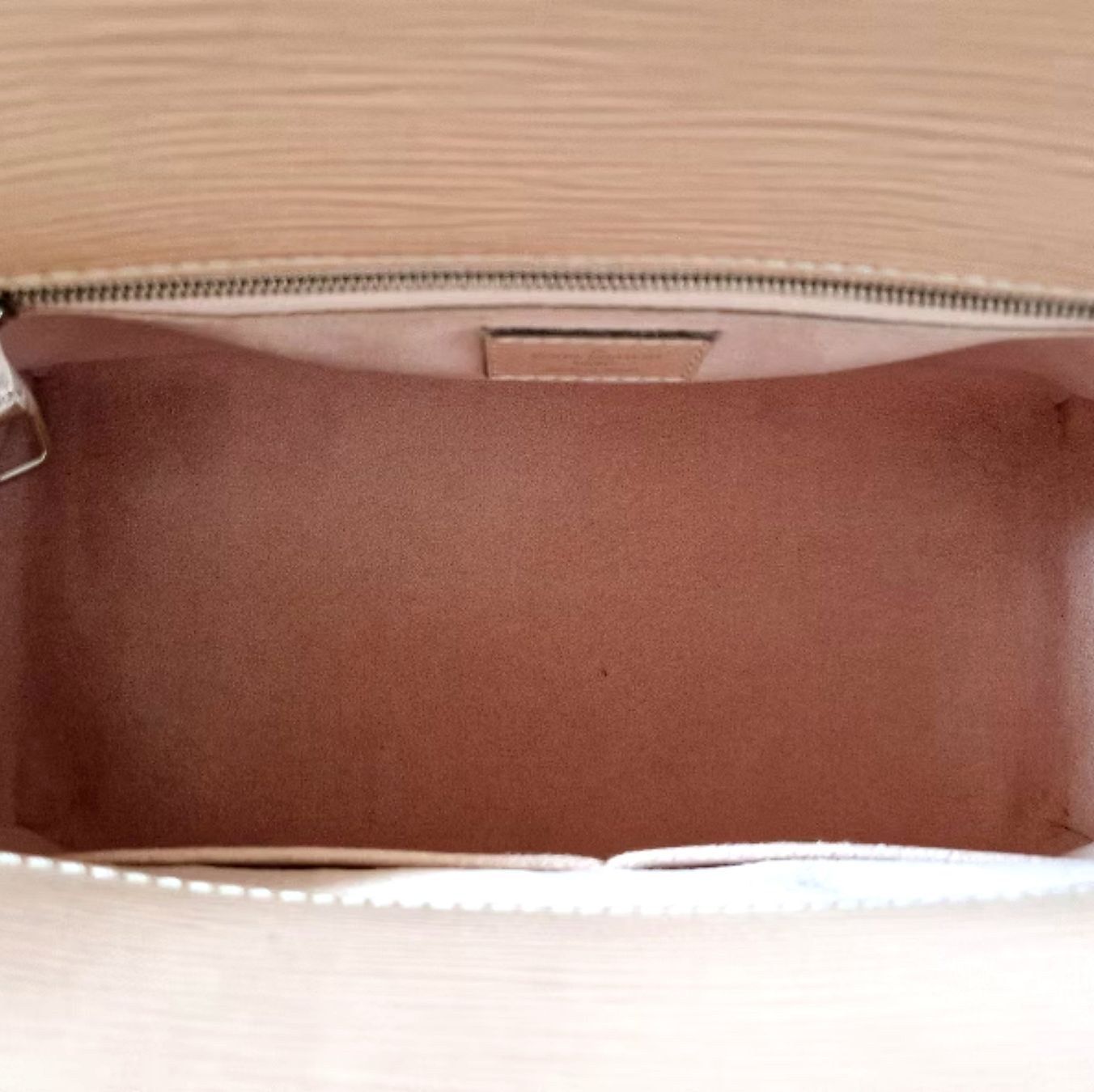 Louis Vuitton Borse da donna: Louis Vuitton Epi Marly BB – Usato da Zürich venduto da Liloubags 5