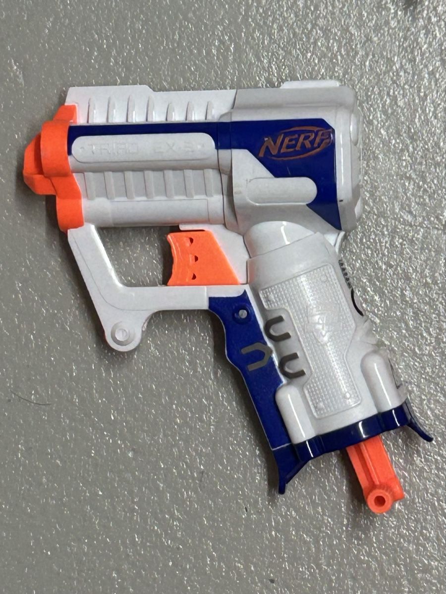 Nerf Giocattoli: NERF Elite Set – 5 Blaster inkl. 20 Darts – Usato da Luterbach venduto da Magnesium3 3