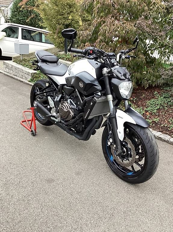 Strasse: Yamaha MT 07  – Gebraucht aus Rain von yamaha19 4