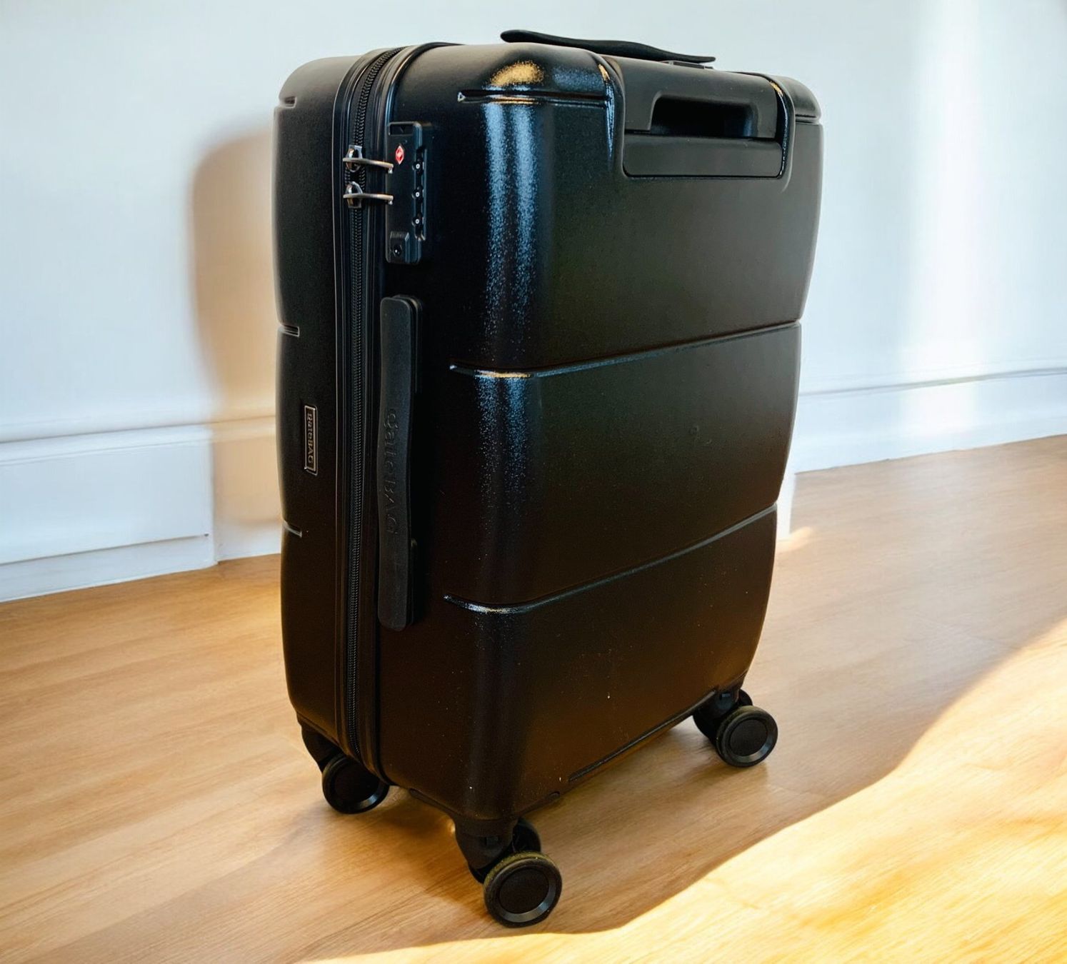 Valigie: Handgepäck Polycarbonat 55CM Gr. M gateBAG SCHWARZ NEU – Nuovo e nell'imballaggio originale da Bergdietikon venduto da shopAgent 1