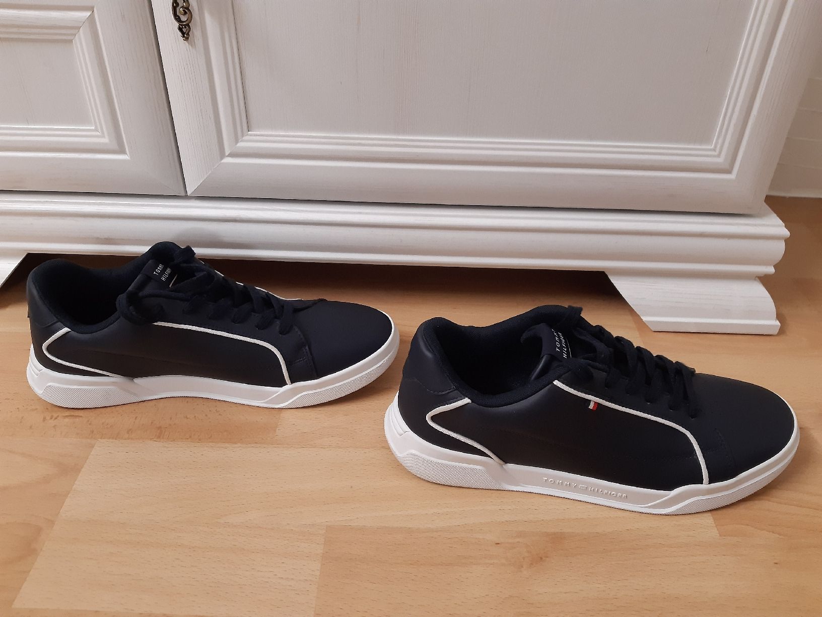 Tommy Hilfiger Herrenschuhe: Tommy Hilfiger Sneaker, Gr. 43 blau – Neu (gemäss Beschreibung) aus Matzingen von mes84 1