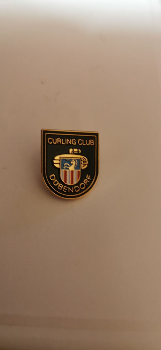Placchette & Badge: Pin Curling Dubendorf  – Usato da Genève venduto da vins50