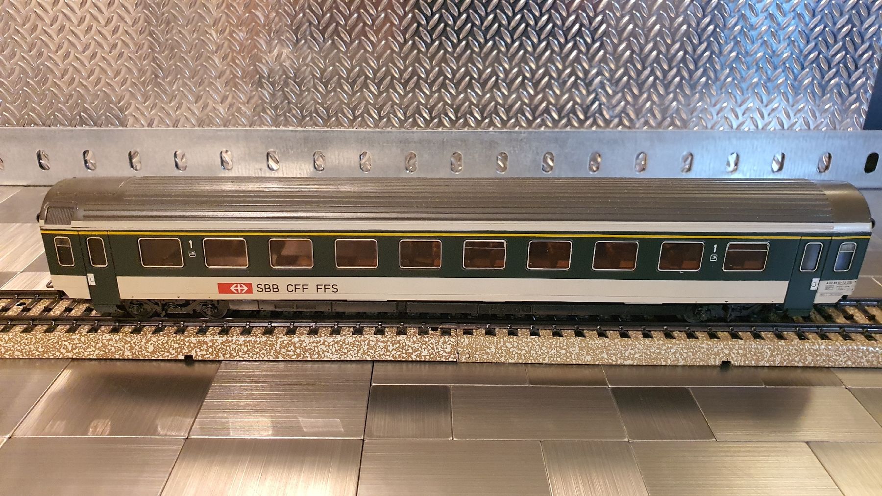 Märklin Modelleisenbahnen: MÄRKLIN 4123 PERSONENWAGEN  – Gebraucht aus Männedorf von Modellbau-wyss 2