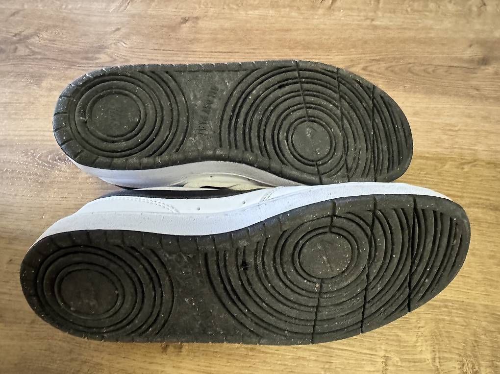 Herrenschuhe: Nike Schuhe Grösse 40 – Gebraucht aus Vordemwald von tho_nkv2 2