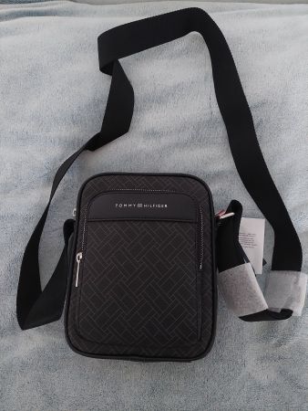 TOMMY HILFIGER HERREN UMHÄNGETASCHE *NEU*