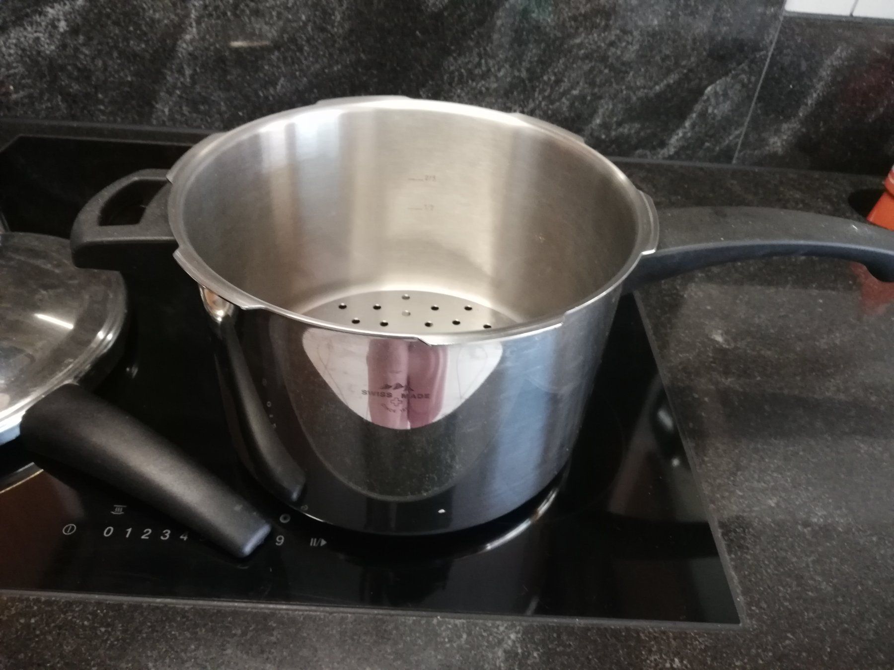 Elettrodomestici da cucina: Dampfkochtopf Swiss Made – Usato da Ballwil venduto da fischli01 1