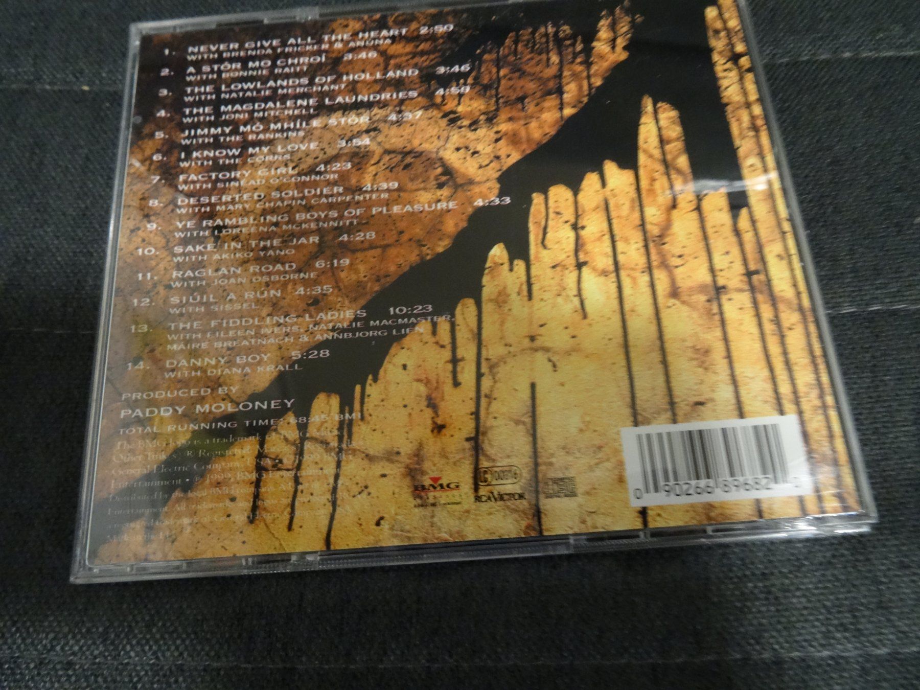CD: The Chieftains - Tears of Stone CD – Usato da Olten venduto da Disc-Ausverkauf 1