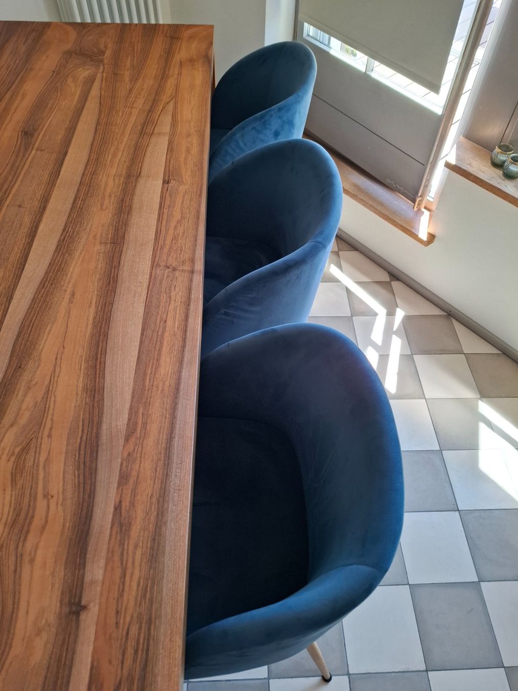 Livique Sedie: Schalenstuhl aus Samt – Usato da Eglisau venduto da Simona01112 3
