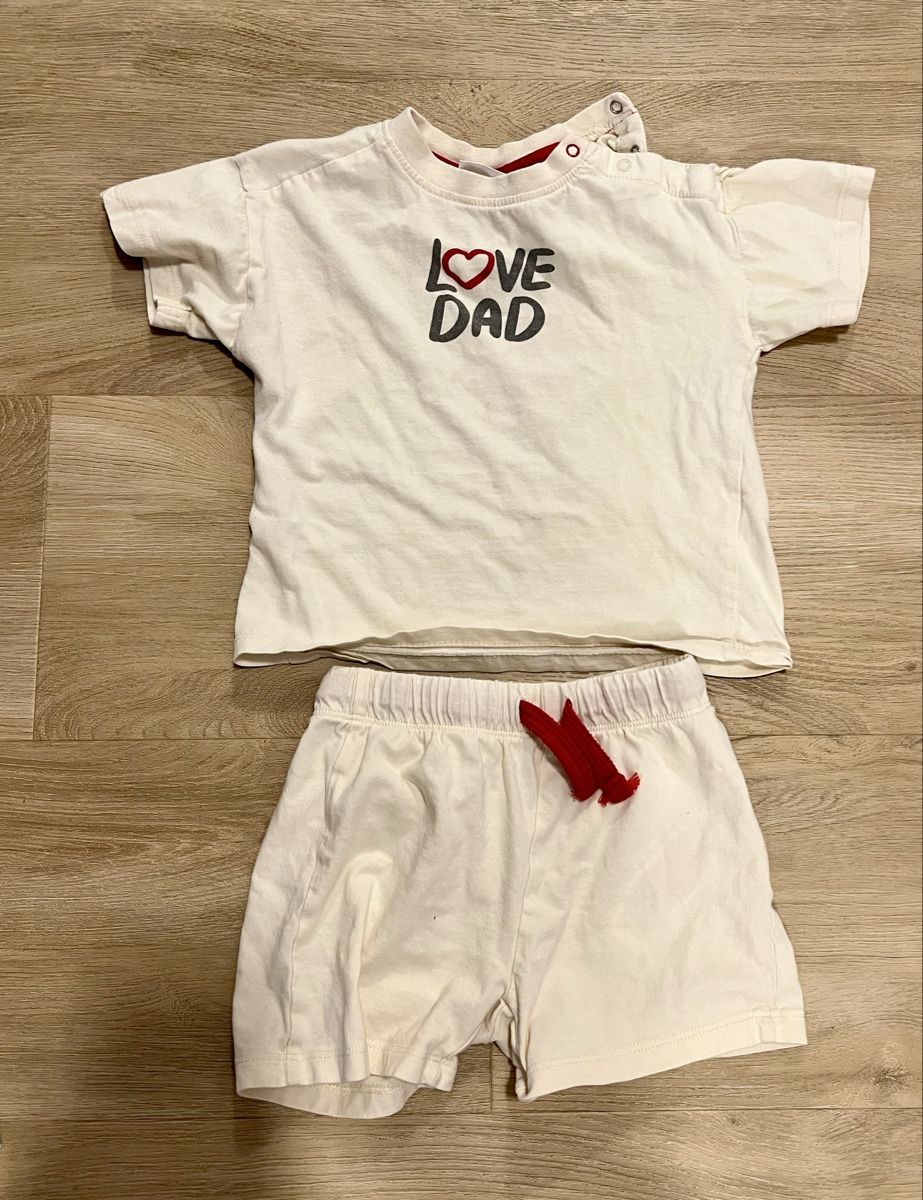 Lotti & Set di vestiti: Kinder Set Love Dad Grösse 92 – Usato da Zürich venduto da GOJ_fr6c