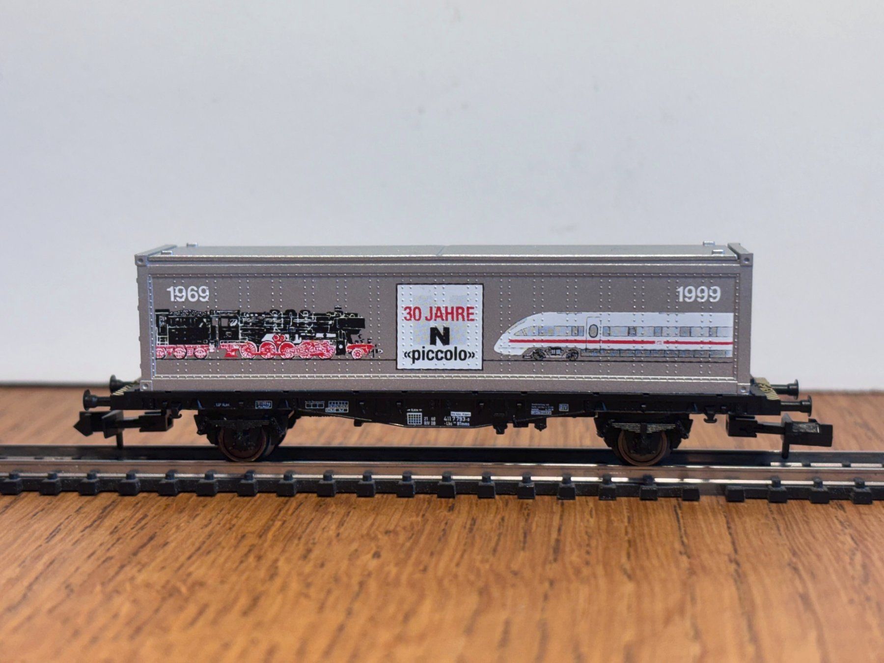 Modellini di ferrovie: e1967: Containerwagen (Spur N) – Usato da Birsfelden venduto da Birs_25 1