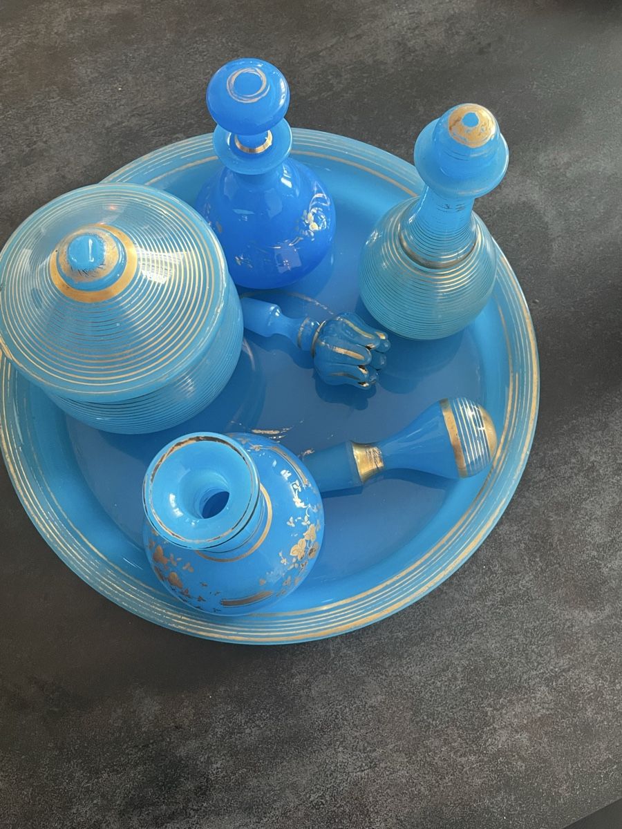 Tutte le decorazioni: Opaline bleue ancienne – collection – Usato da Fribourg venduto da sehrazad1212 2