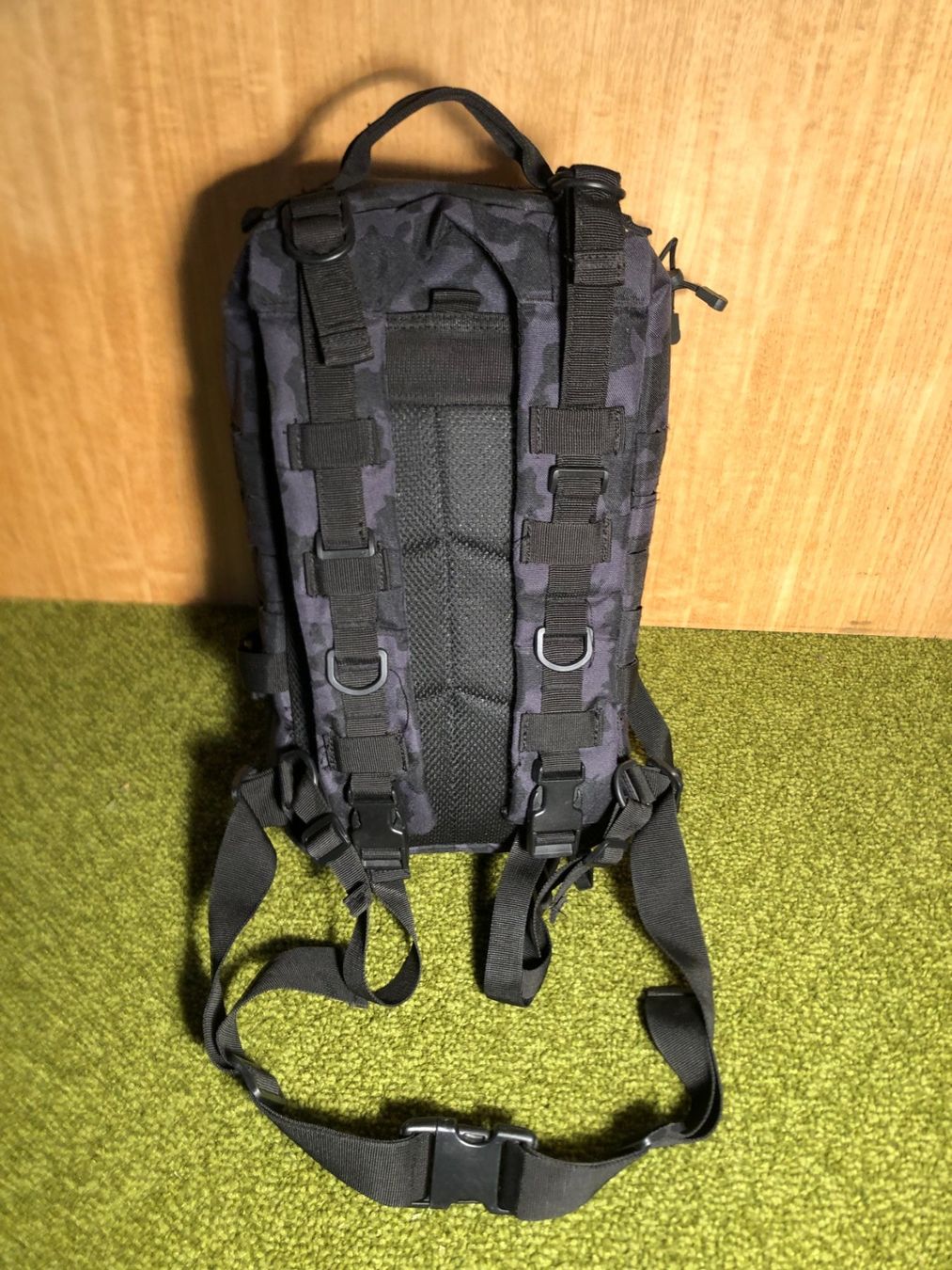 Zaini: Tactical grey camo backpack. – Usato da Saignelégier venduto da Dubois_Vintage 2