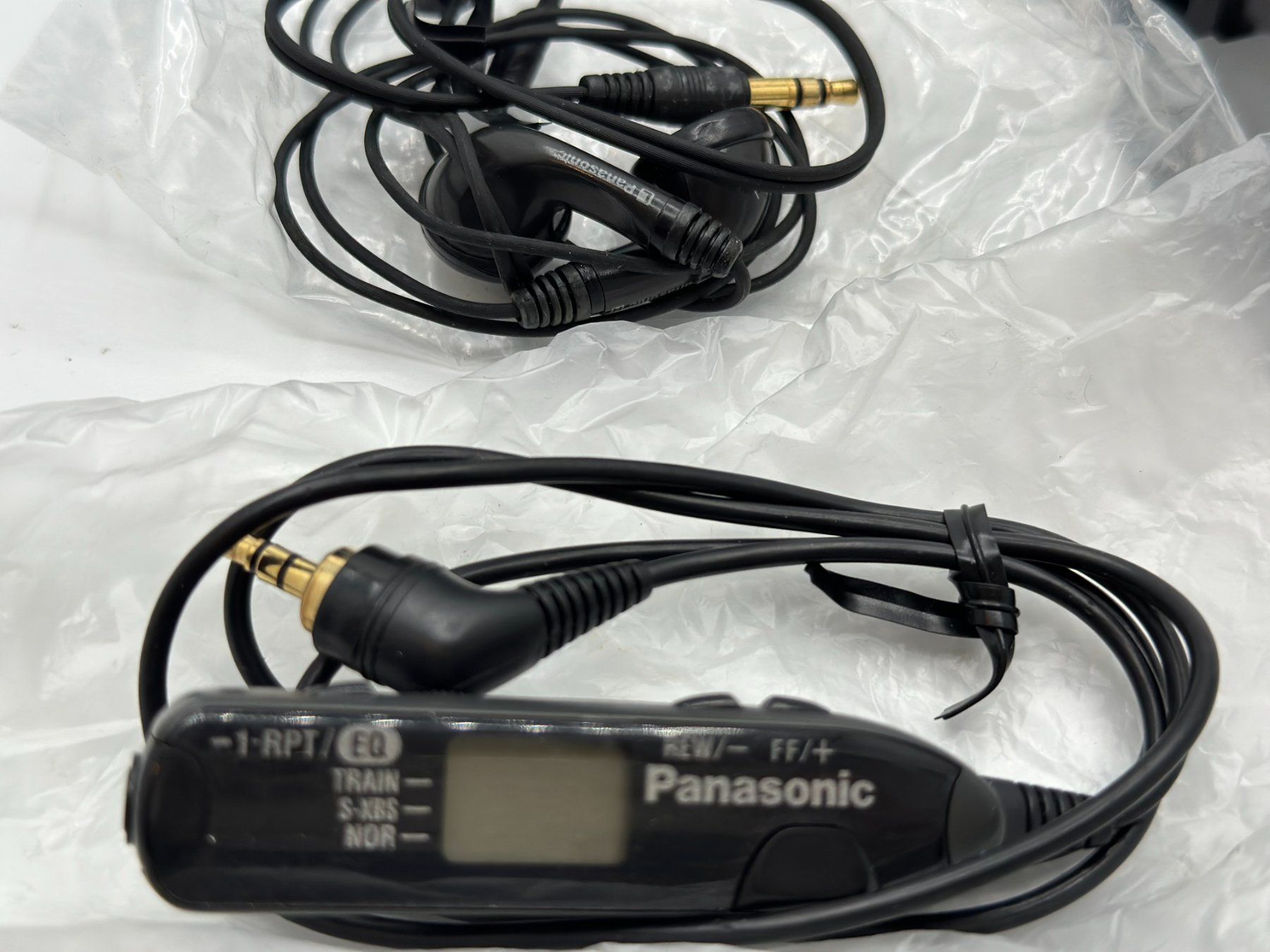 Panasonic Lettore multimediale portatile: Panasonic 1 Walkman Engine WORKING BUT don't read Cassette – Usato da Genève venduto da inc_9vgv 1